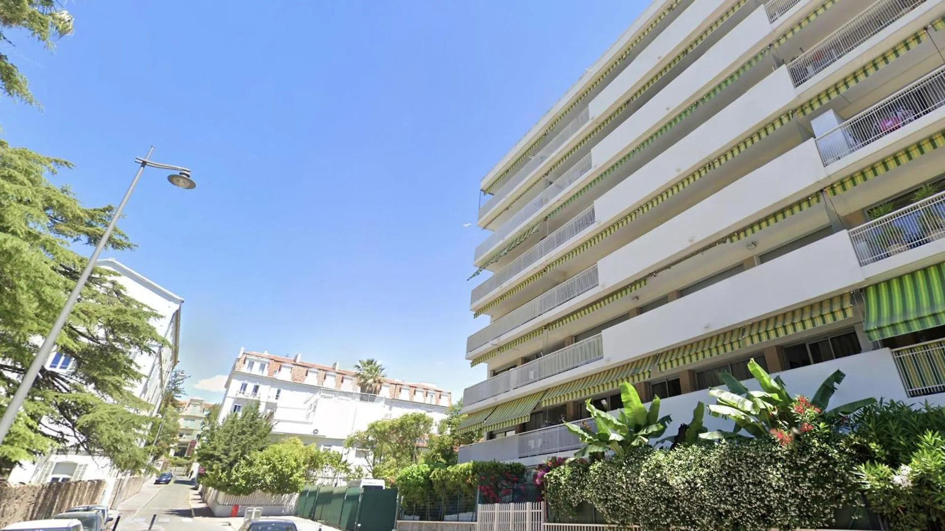 Solange By Terrys Homes Cannes 0*,  France